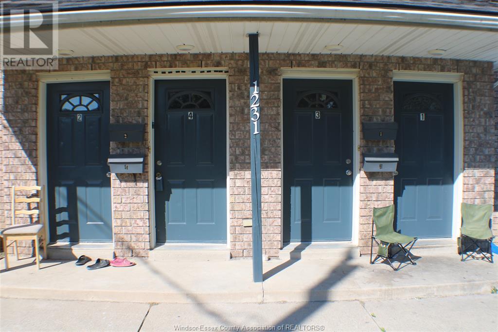 Photo 2 of 1231 High Street, Windsor ON