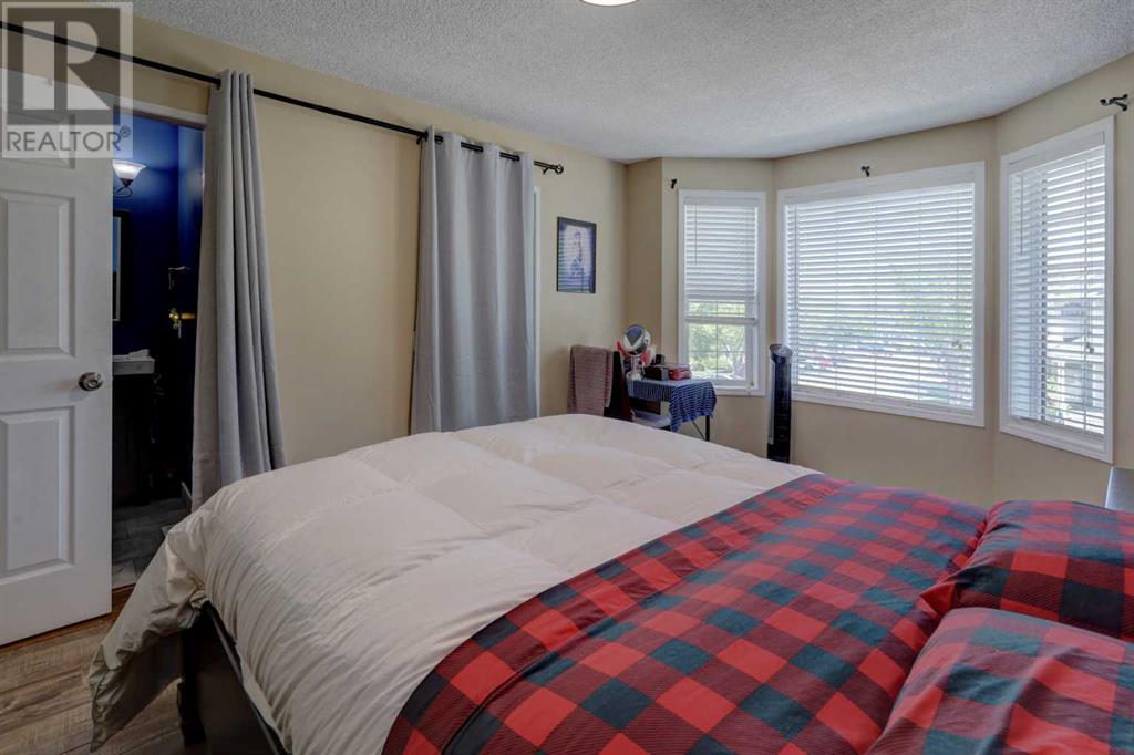 Photo 15 of 112 Martin Crossing Court Ne, Calgary AB