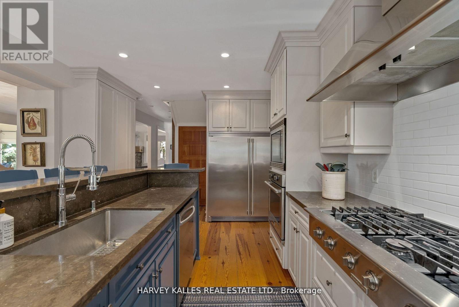 Photo 15 of Unit 2 2045 Muskoka Rd 118 W, Muskoka Lakes ON