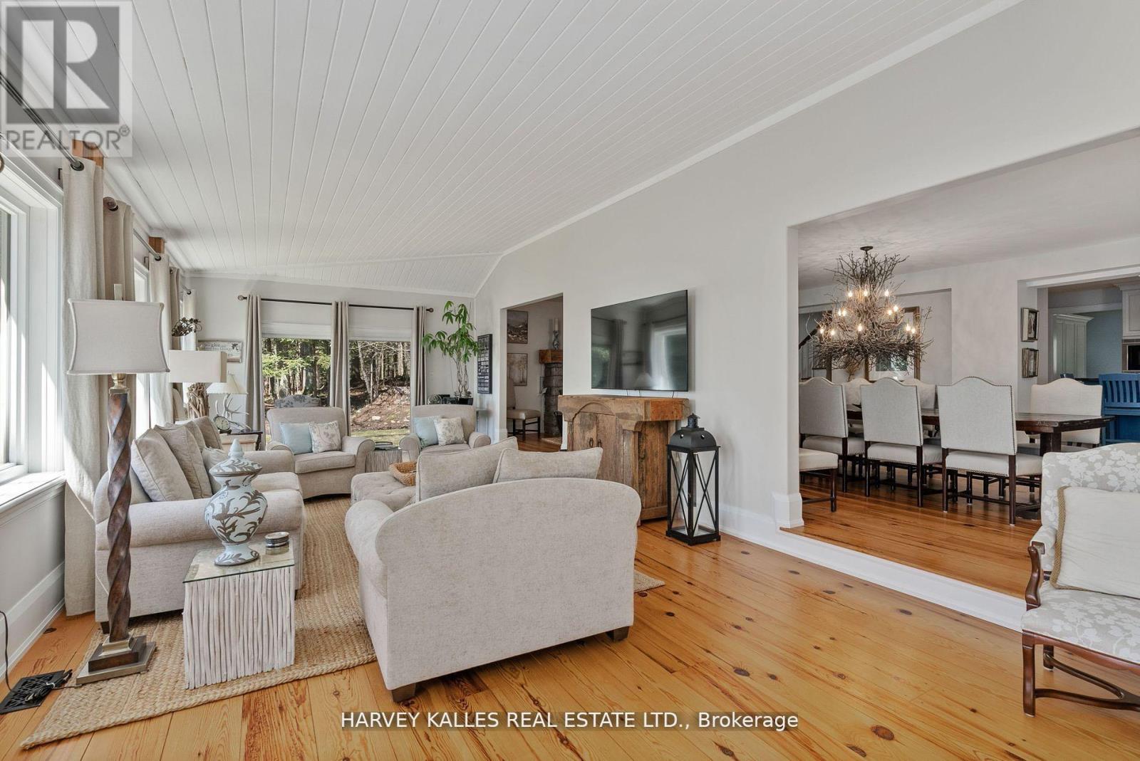 Photo 18 of Unit 2 2045 Muskoka Rd 118 W, Muskoka Lakes ON