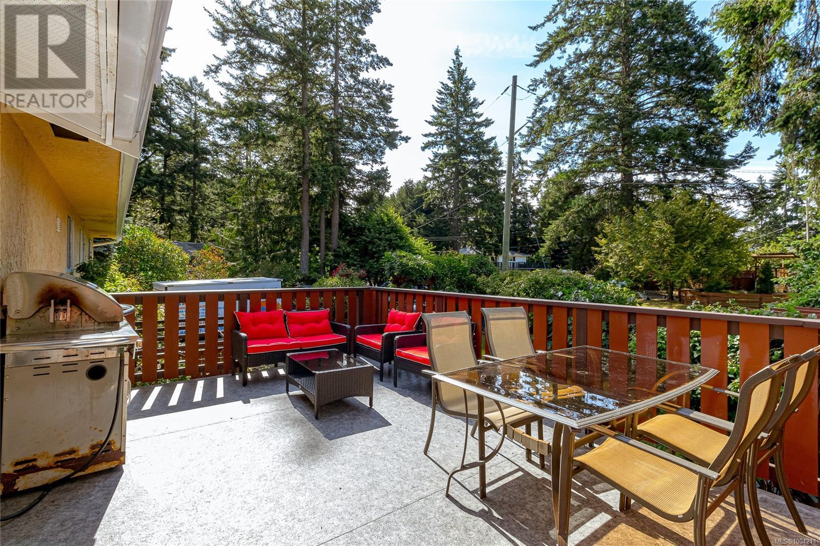 Photo 34 of 409 Raynerwood Pl, Colwood BC
