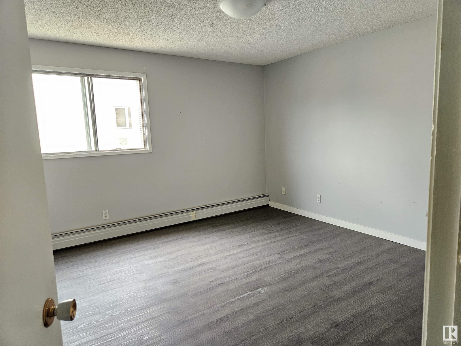 Photo 16 of 10725 83 Av Nw, Edmonton AB