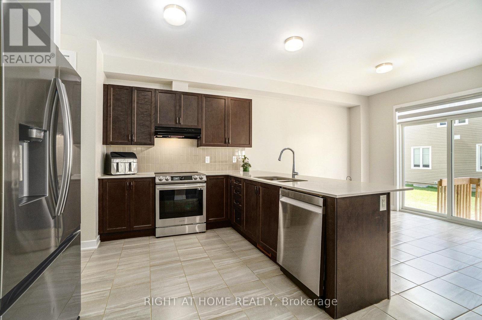 Photo 1 of 657 Terrier Circle, Ottawa ON