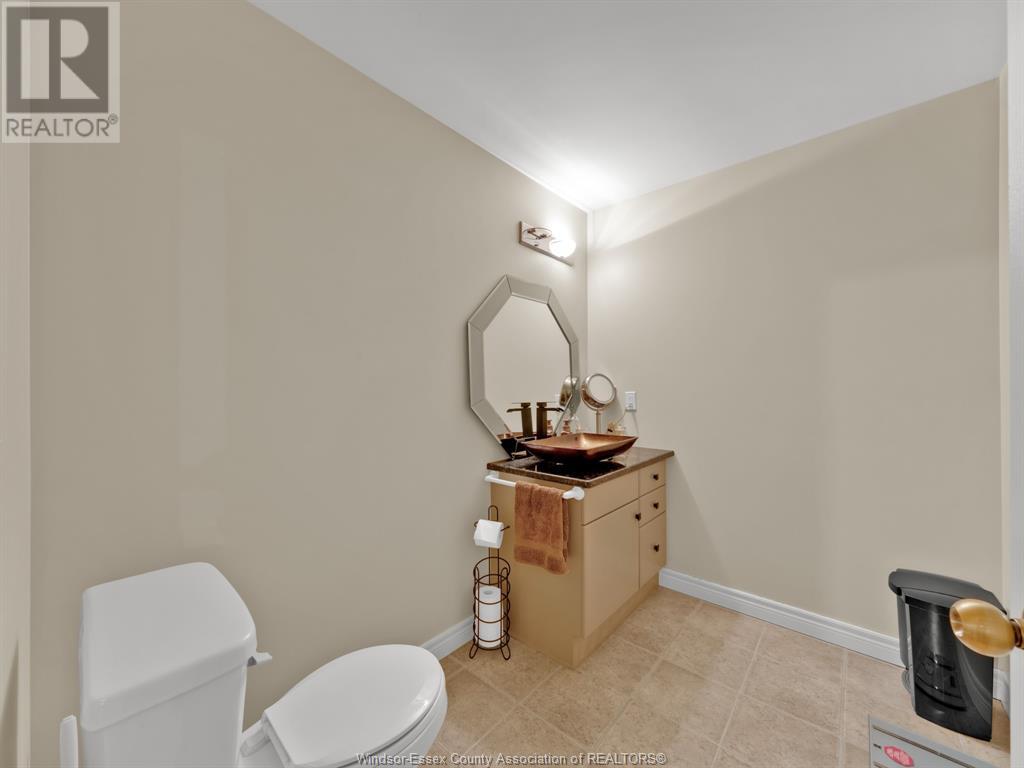 Photo 16 of 132 Prince Albert Street North, Kingsville ON