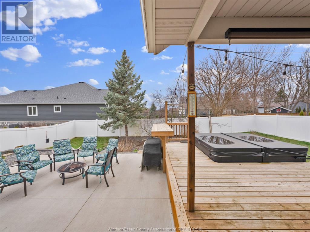 Photo 19 of 132 Prince Albert Street North, Kingsville ON