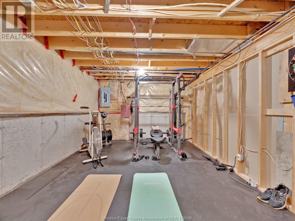 Photo 5 of 132 Prince Albert Street North, Kingsville ON