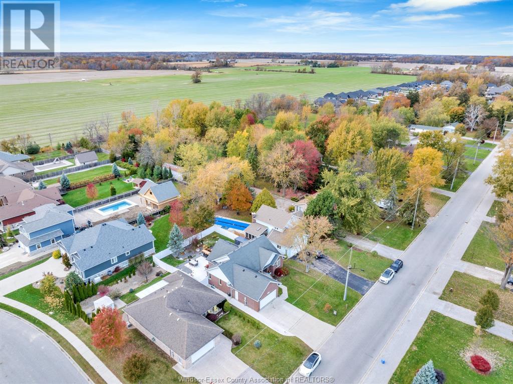 Photo 9 of 132 Prince Albert Street North, Kingsville ON