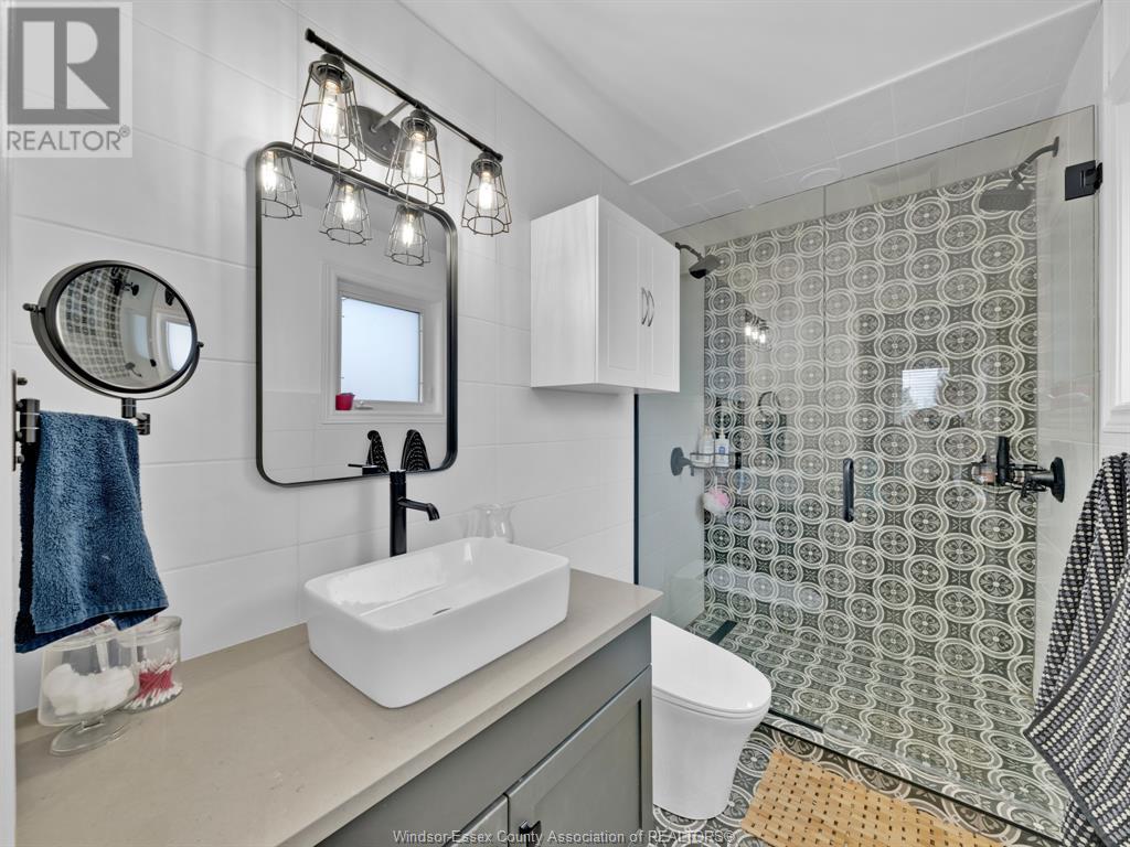 Photo 20 of 132 Prince Albert Street North, Kingsville ON