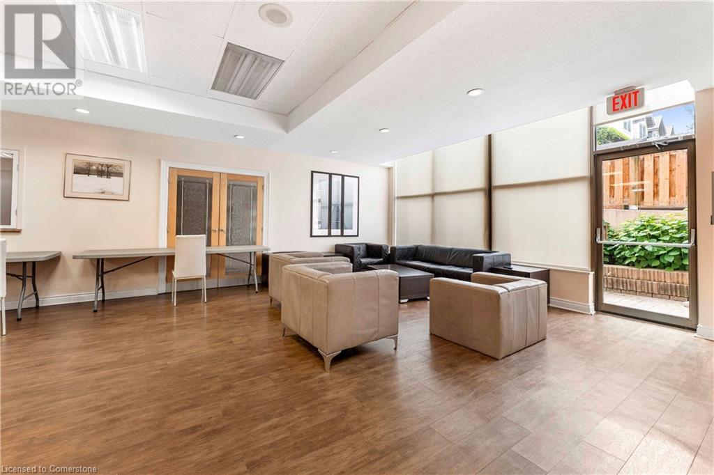 Photo 19 of 65 Scadding Avenue Unit 811, Toronto ON