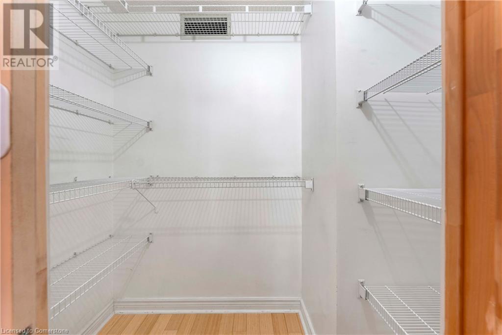 Photo 36 of 65 Scadding Avenue Unit 811, Toronto ON