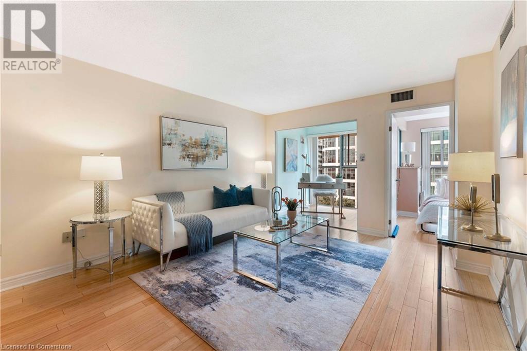 Photo 13 of 65 Scadding Avenue Unit 811, Toronto ON