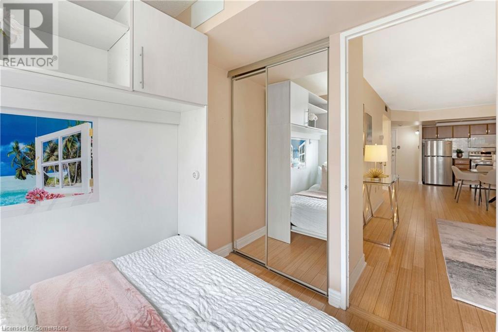 Photo 24 of 65 Scadding Avenue Unit 811, Toronto ON