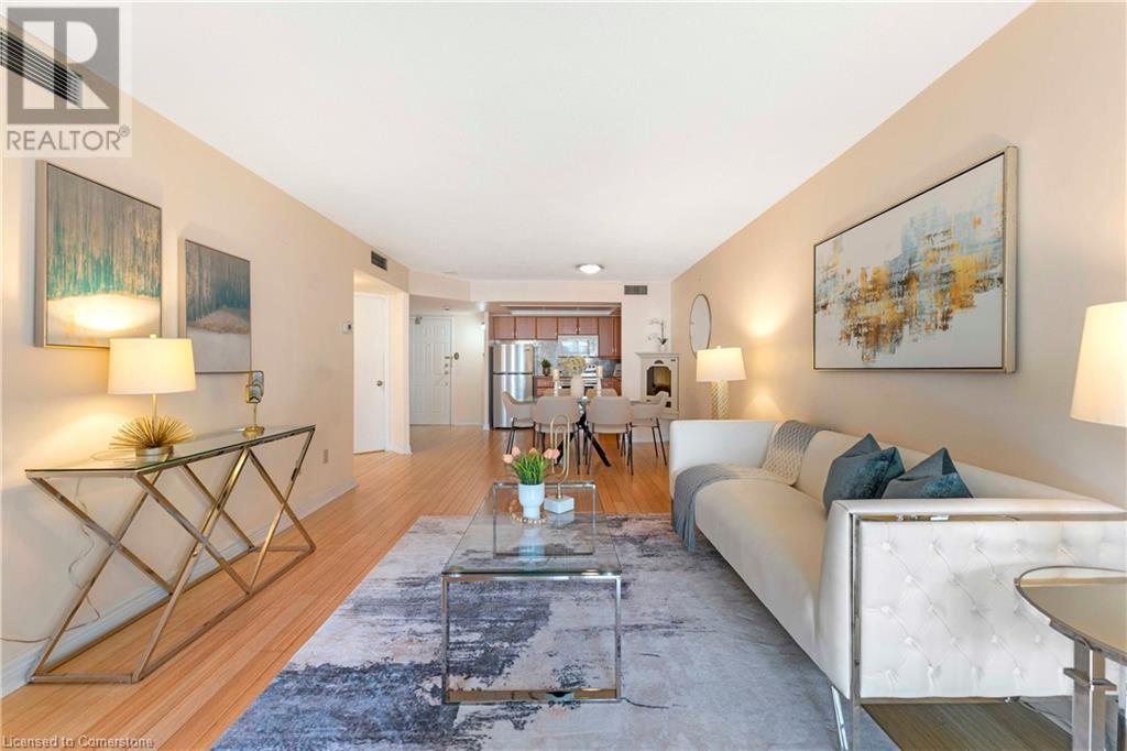Photo 12 of 65 Scadding Avenue Unit 811, Toronto ON