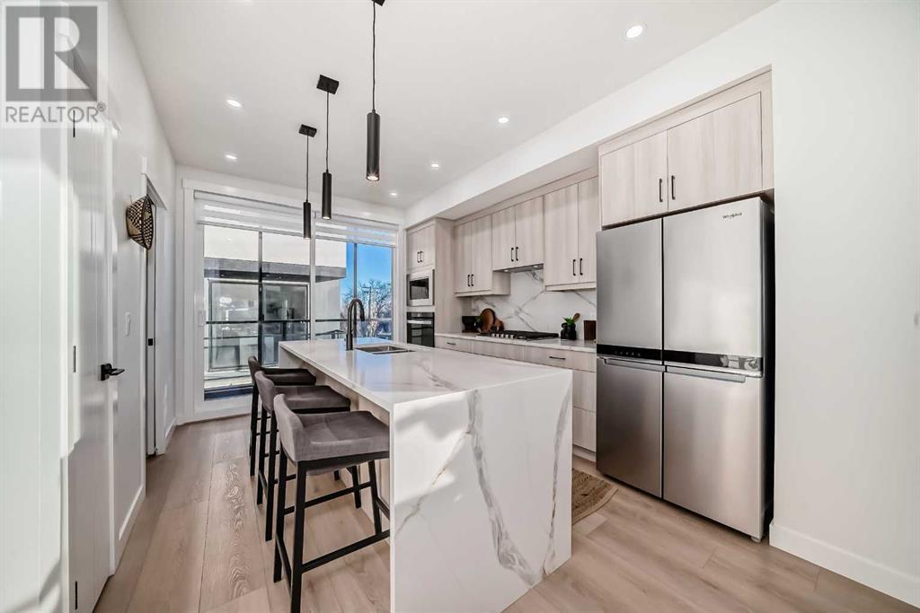 Photo 15 of 3349 Spruce Drive Sw, Calgary AB