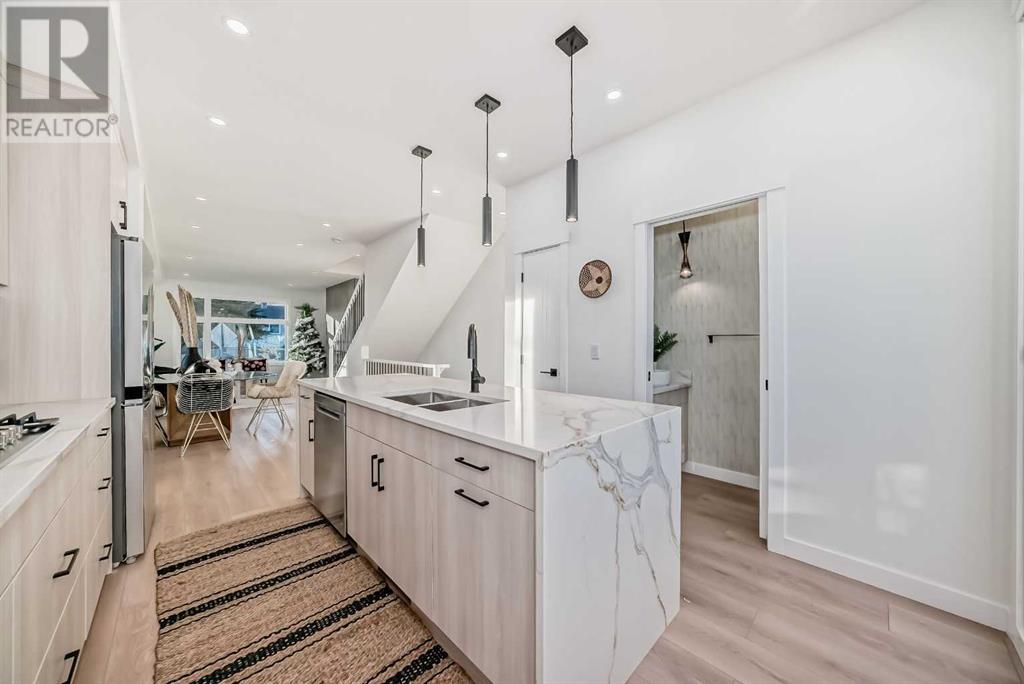 Photo 20 of 3349 Spruce Drive Sw, Calgary AB