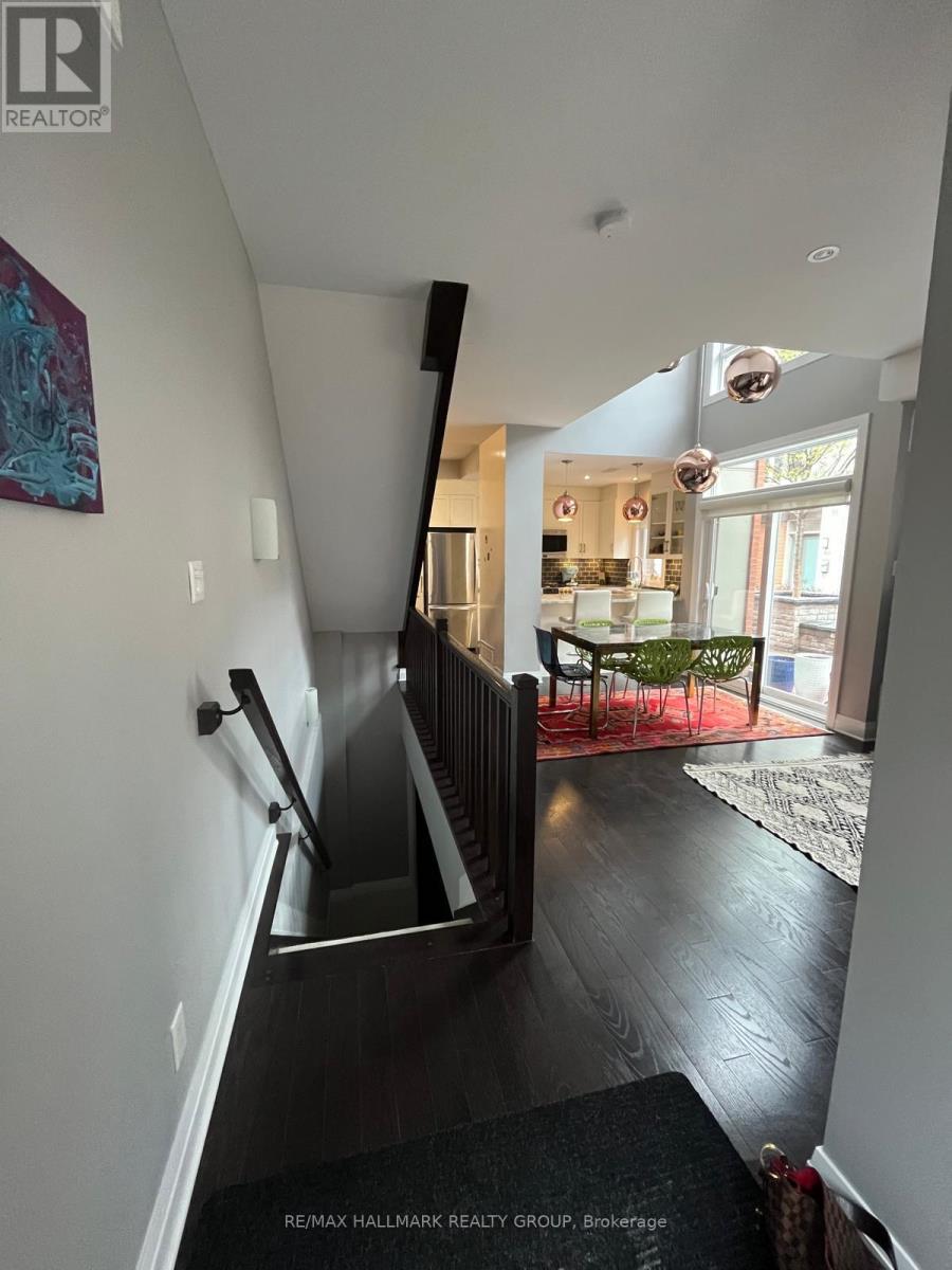 Photo 7 of 356 Ravenhill Avenue E, Ottawa ON