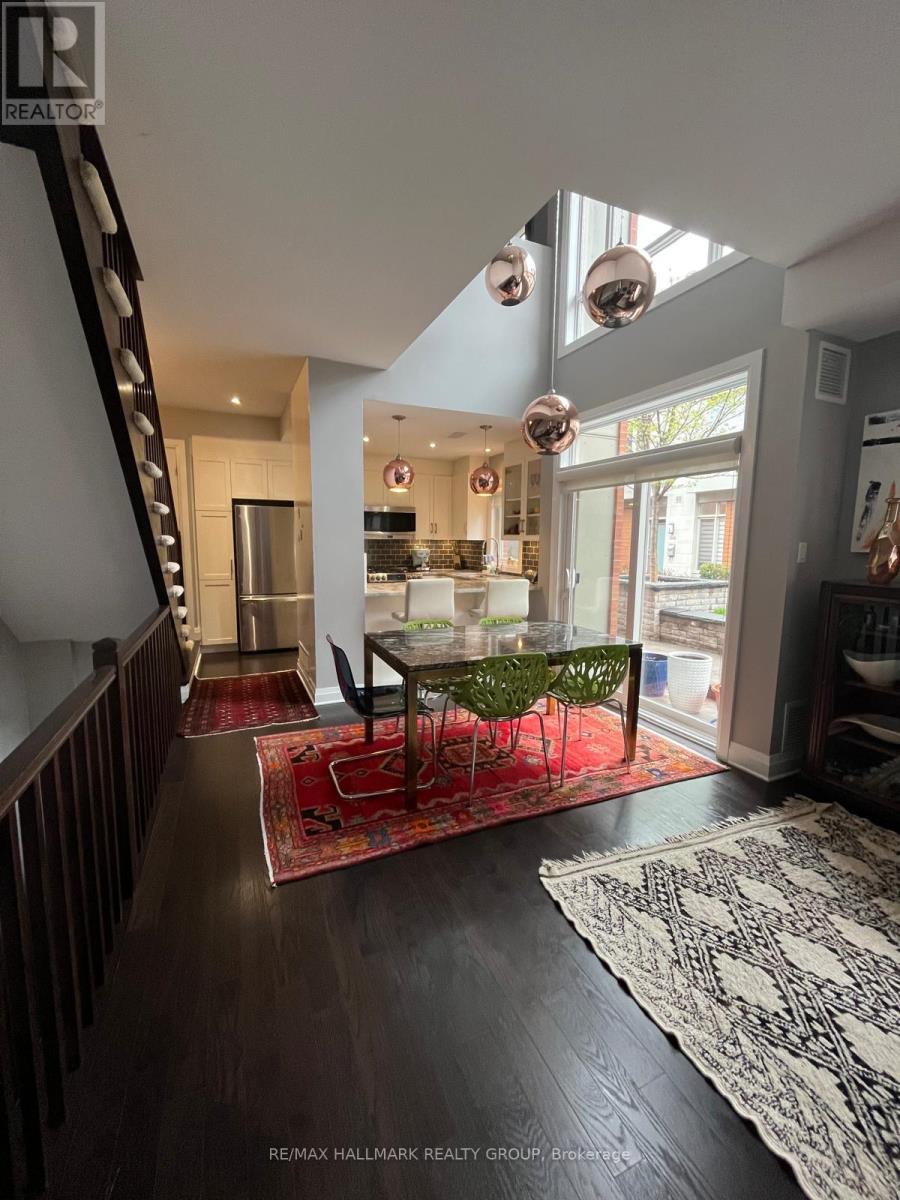 Photo 8 of 356 Ravenhill Avenue E, Ottawa ON