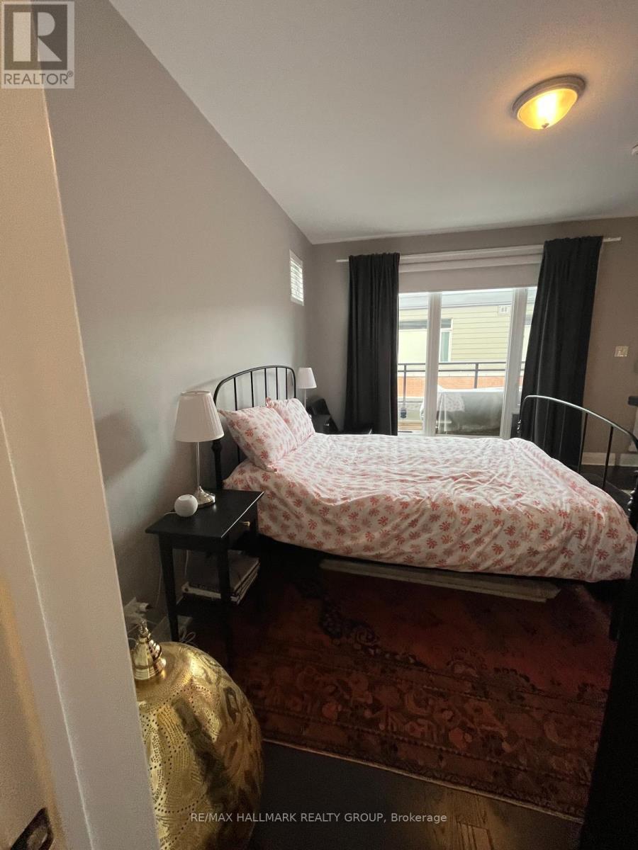 Photo 33 of 356 Ravenhill Avenue E, Ottawa ON