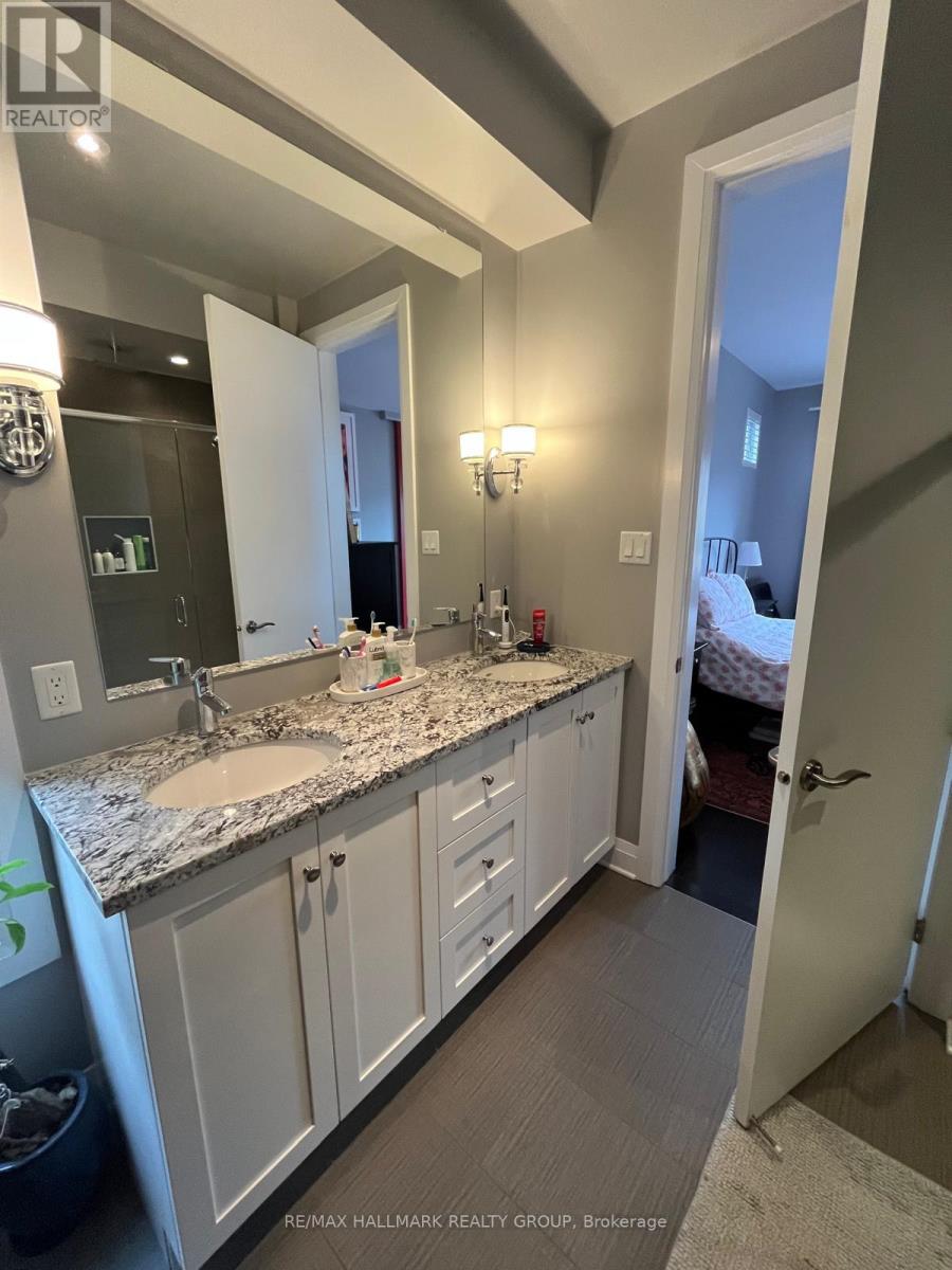 Photo 24 of 356 Ravenhill Avenue E, Ottawa ON