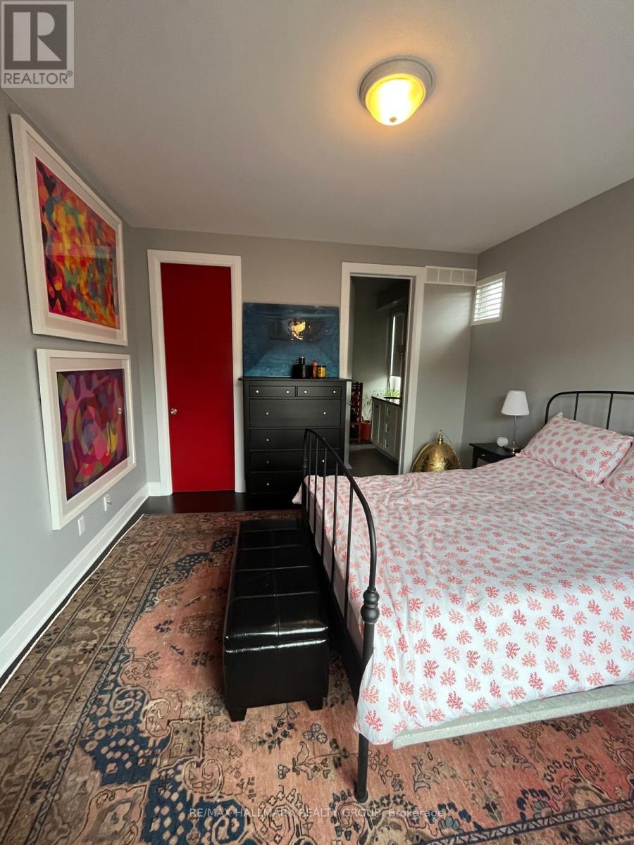 Photo 18 of 356 Ravenhill Avenue E, Ottawa ON