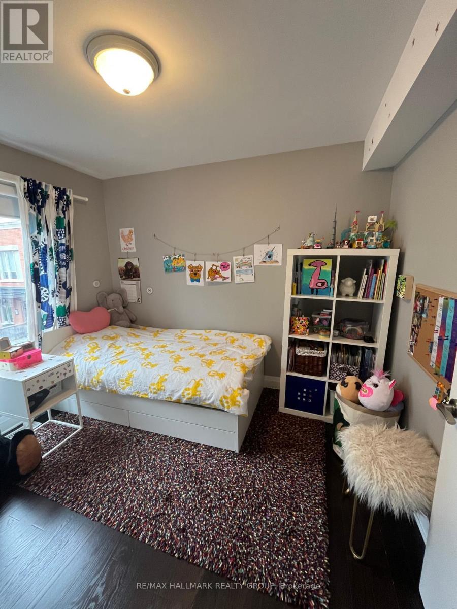 Photo 13 of 356 Ravenhill Avenue E, Ottawa ON