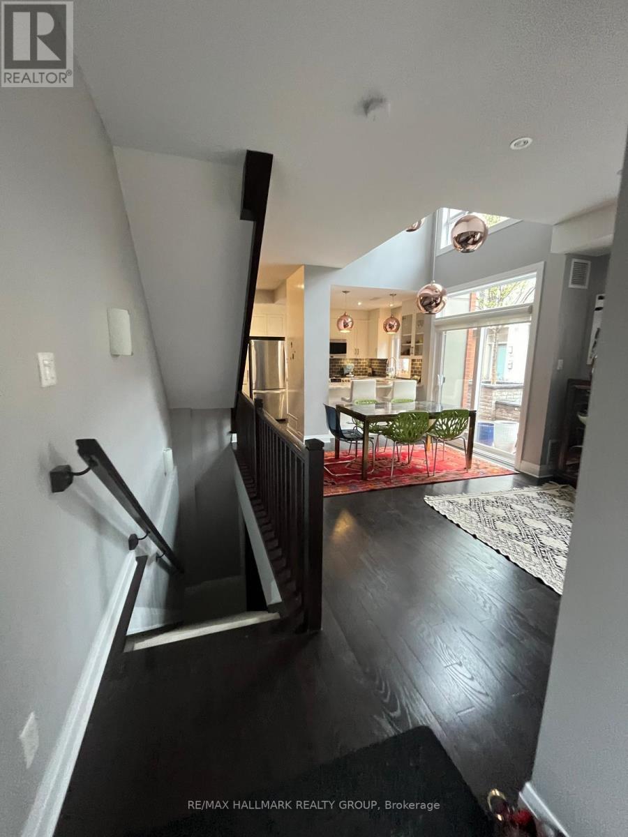Photo 9 of 356 Ravenhill Avenue E, Ottawa ON