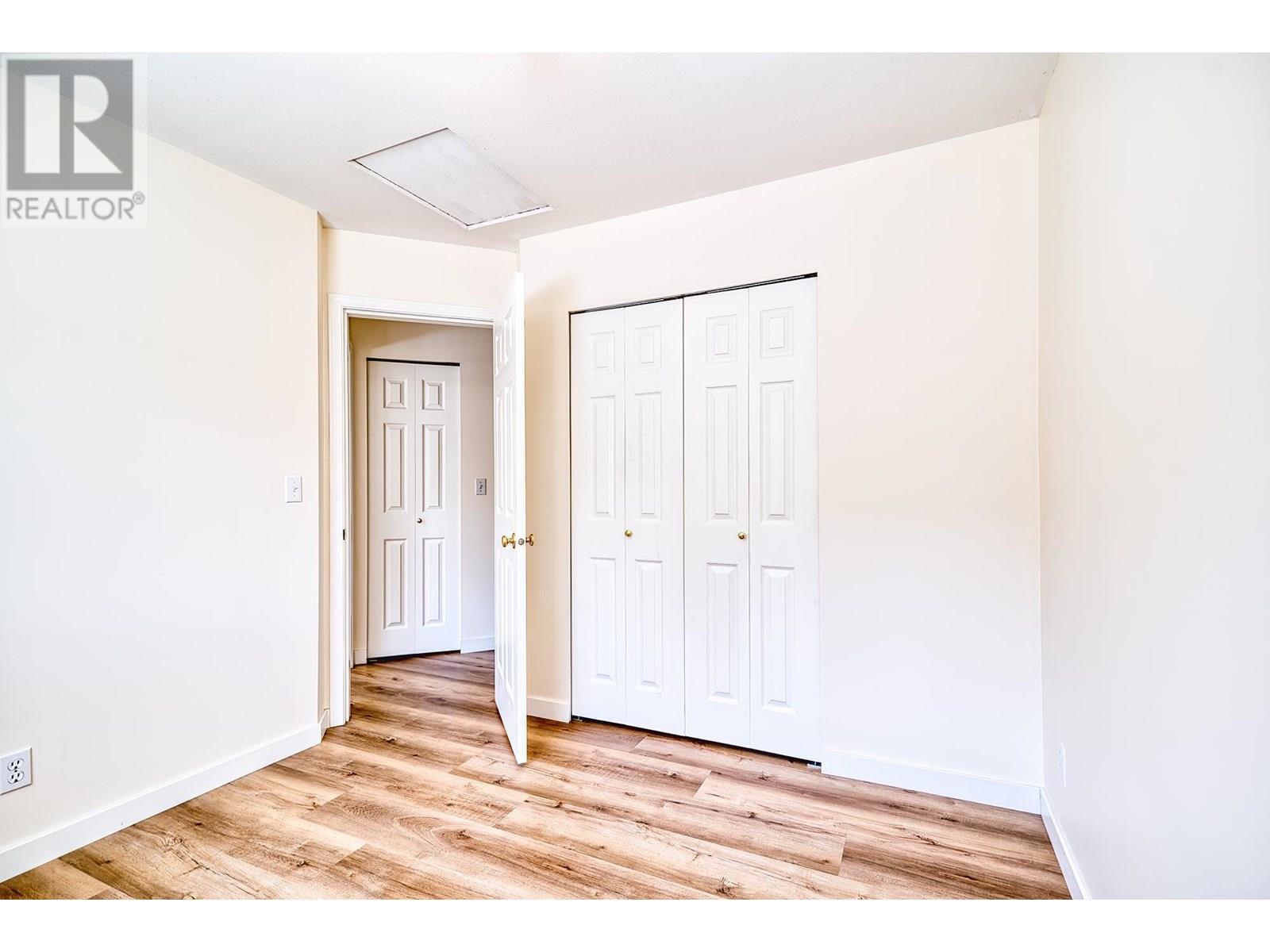 5833 HERON PLACE, Sechelt