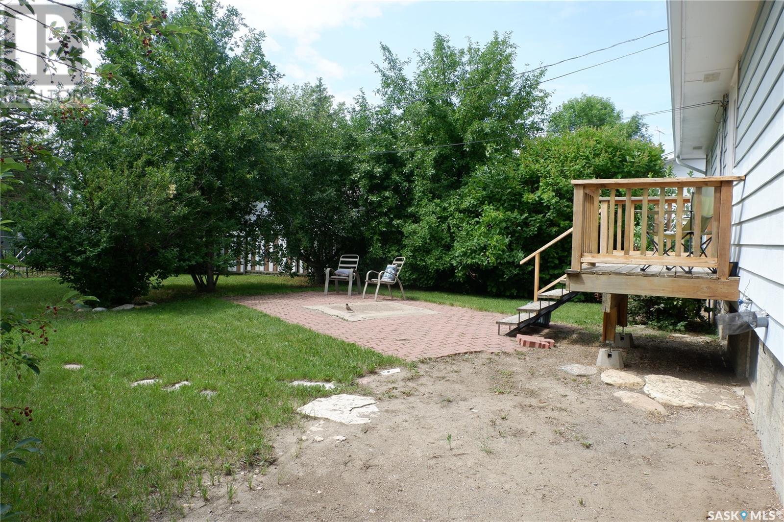 Photo 27 of 260 6th Avenue E, Gravelbourg SK