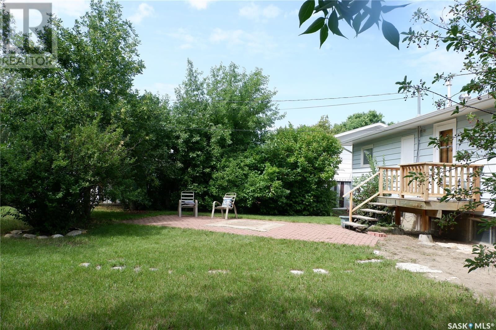 Photo 33 of 260 6th Avenue E, Gravelbourg SK
