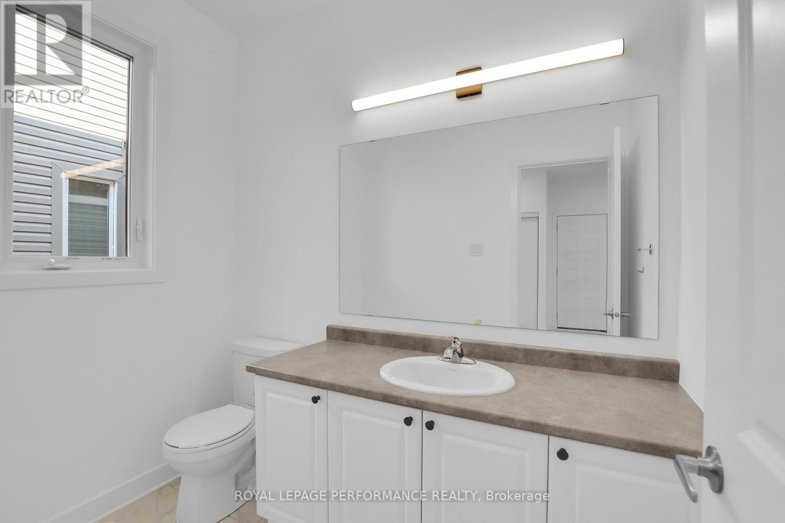 Photo 1 of 918 Omagaki Way, Ottawa ON