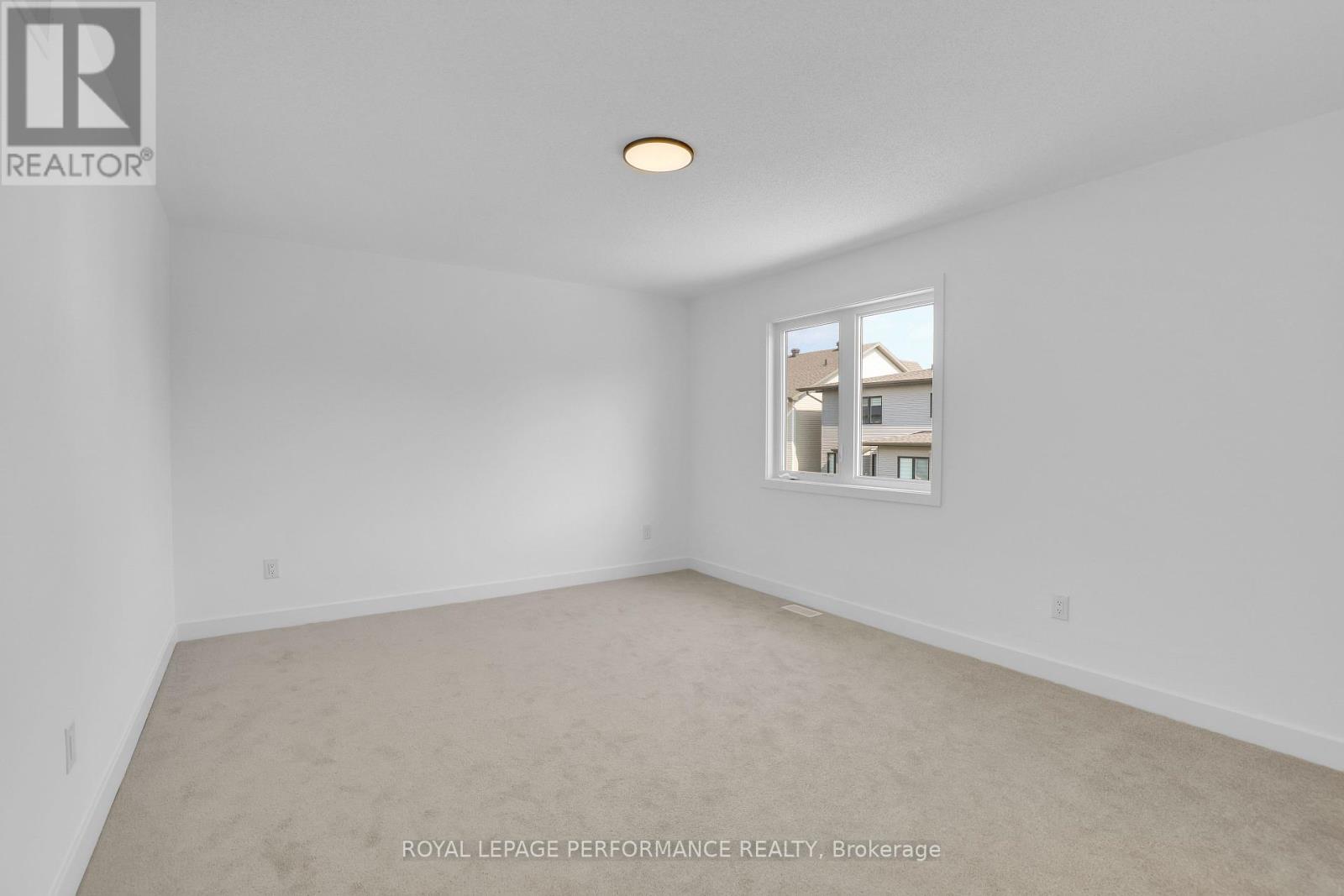 Photo 2 of 918 Omagaki Way, Ottawa ON