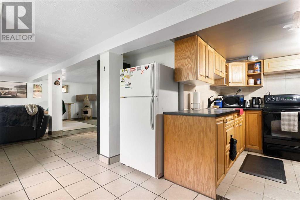 Single Family House Bungalow for Sale in   Avenue NW Capitol Hill Calgary 