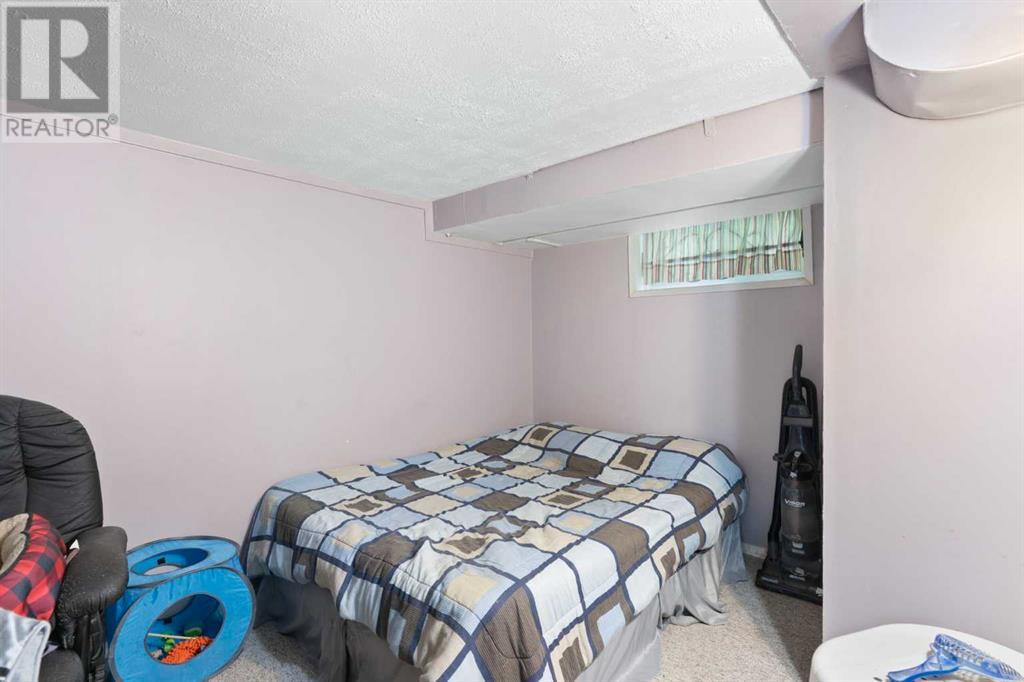 Single Family House Bungalow for Sale in   Avenue NW Capitol Hill Calgary 