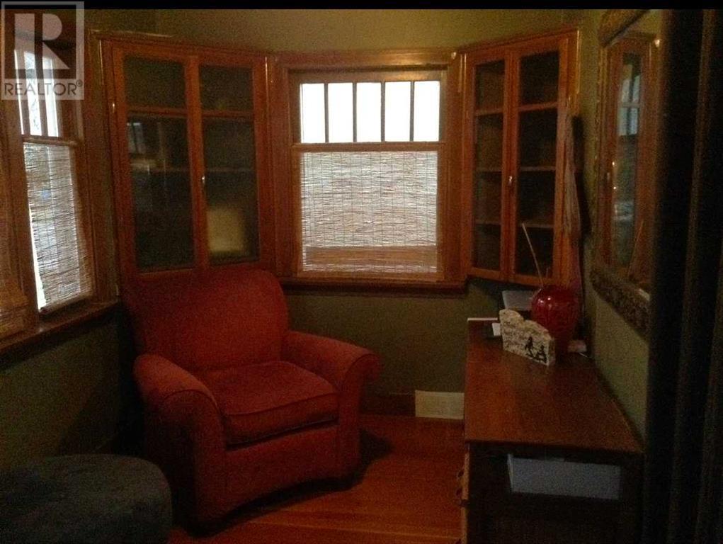 Single Family House Bungalow for Sale in   Avenue NW Capitol Hill Calgary 