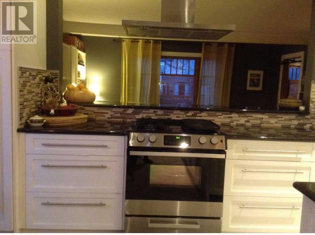 Single Family House Bungalow for Sale in   Avenue NW Capitol Hill Calgary 