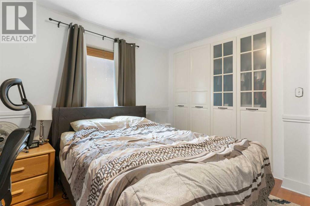 Single Family House Bungalow for Sale in   Avenue NW Capitol Hill Calgary 