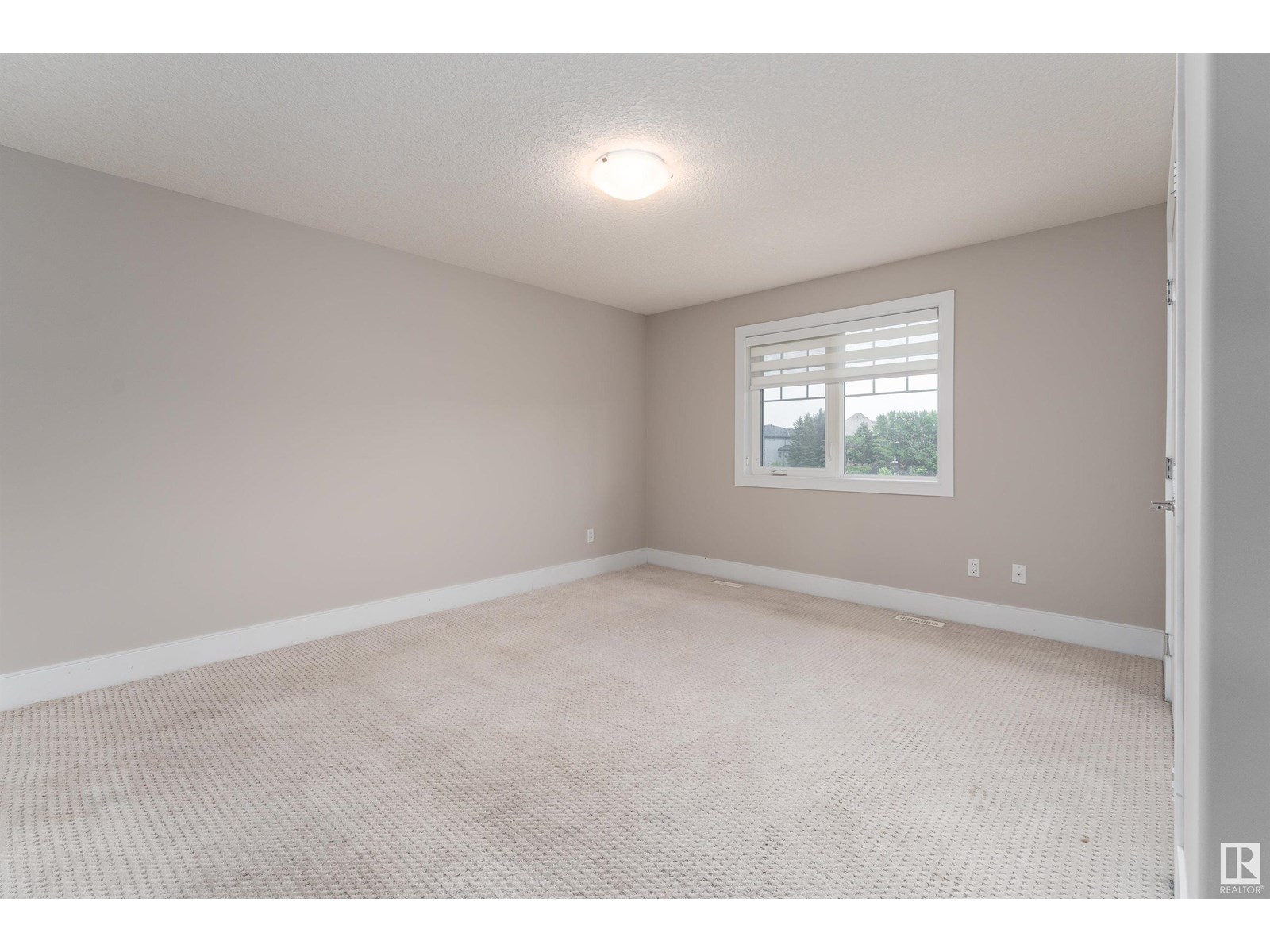 Photo 48 of 2422 Ashcraft Cr Sw, Edmonton AB