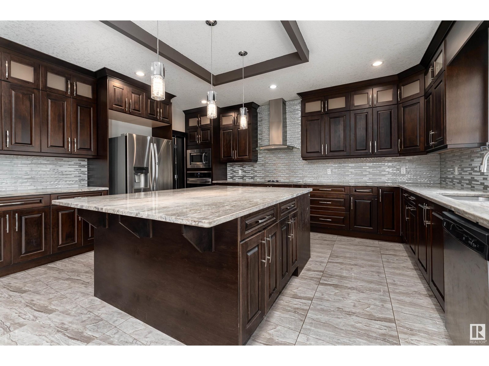 Photo 13 of 2422 Ashcraft Cr Sw, Edmonton AB