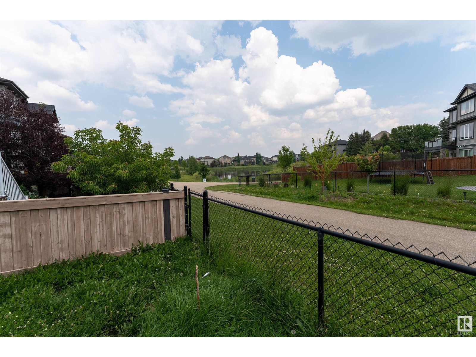 Photo 26 of 2422 Ashcraft Cr Sw, Edmonton AB