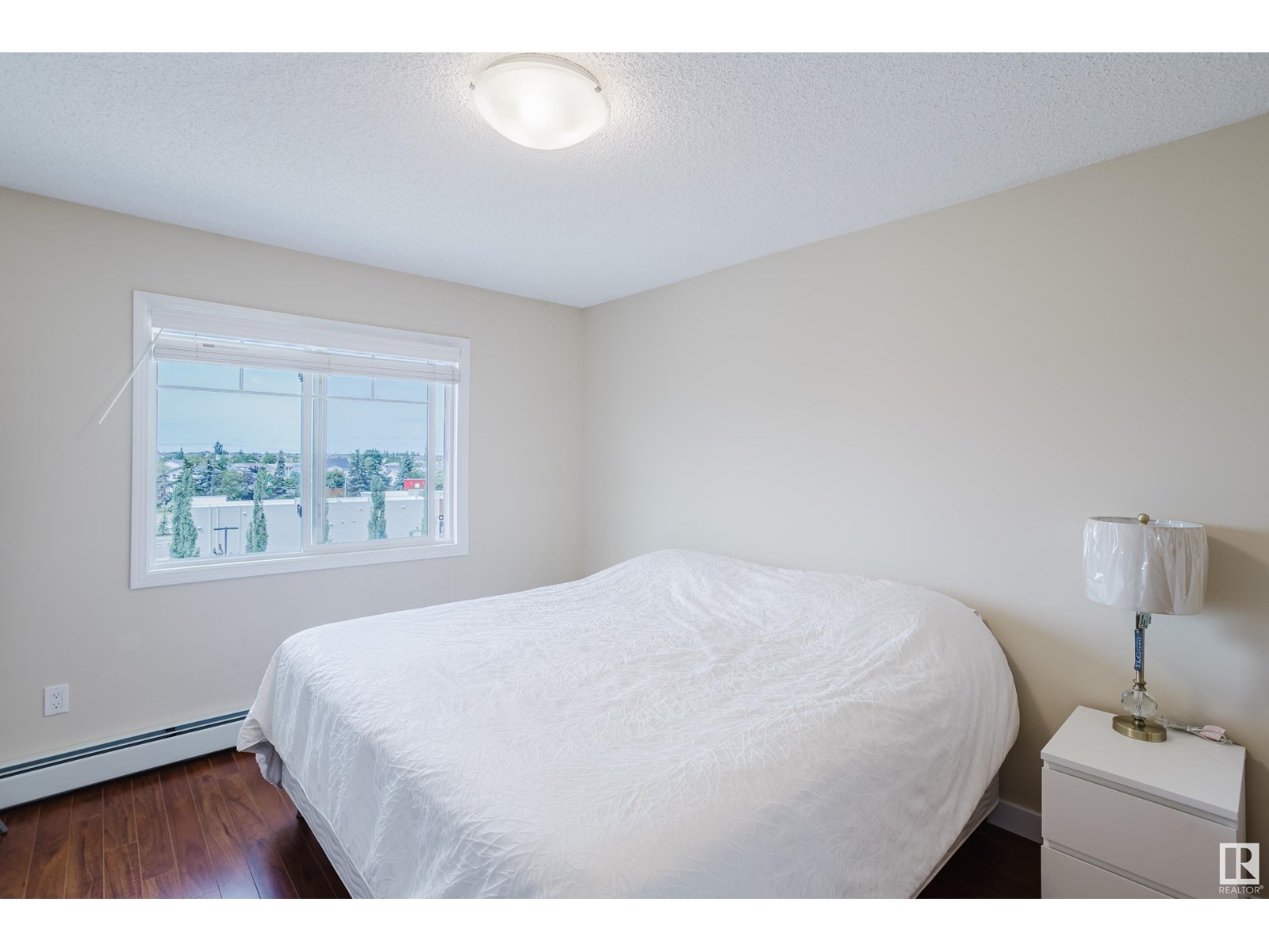 #415 12650 142 AV NW - 21