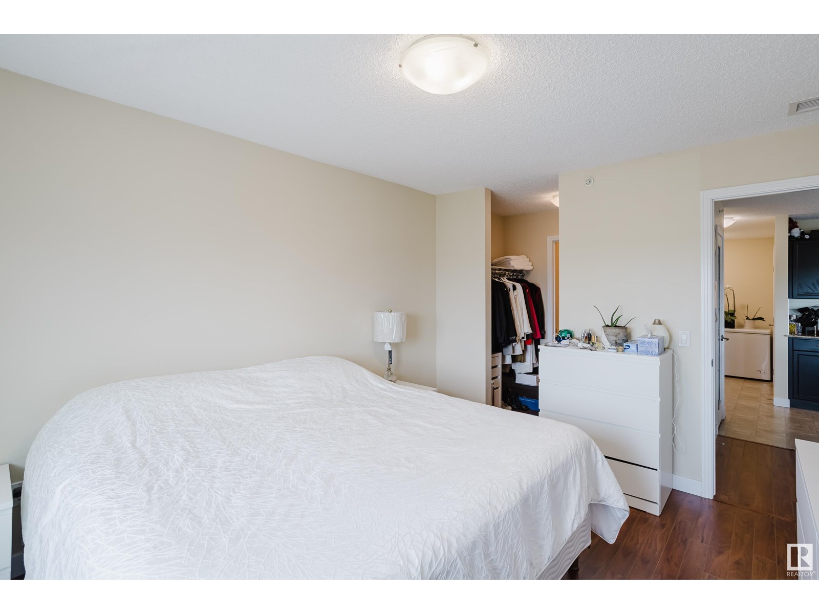 Photo 22 of 415 12650 142 Av Nw, Edmonton AB
