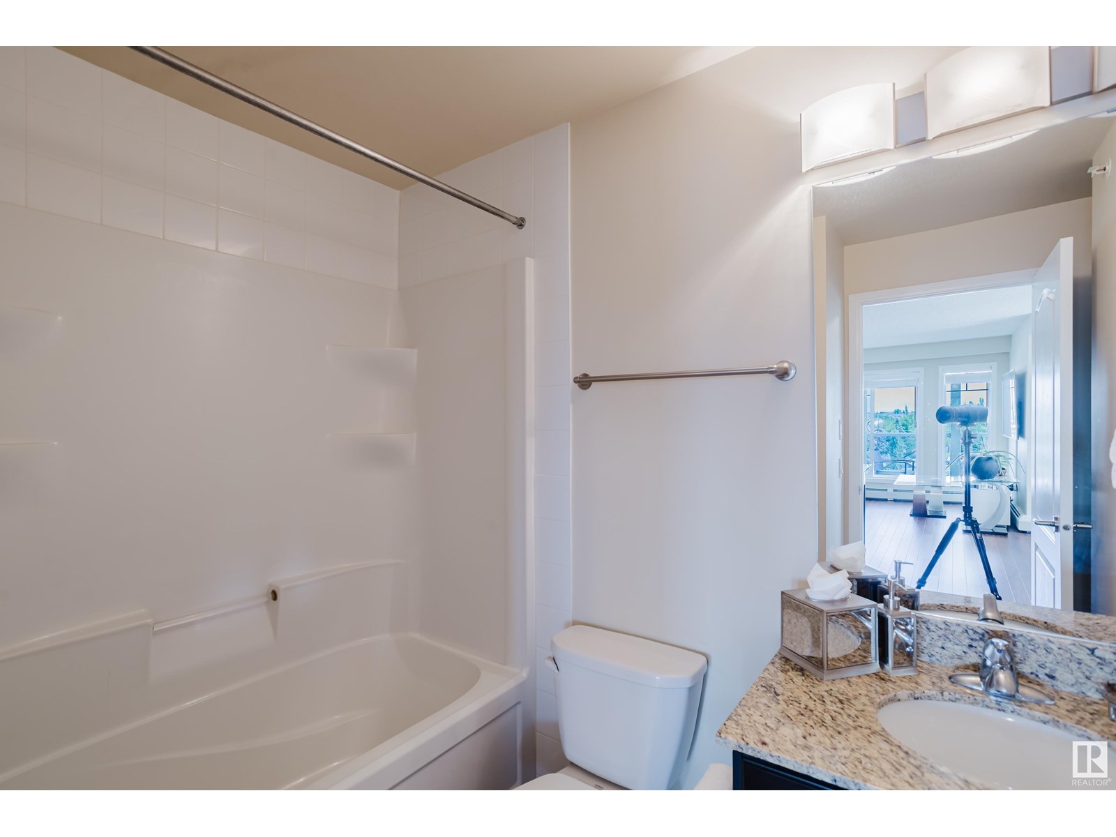 Photo 30 of 415 12650 142 Av Nw, Edmonton AB