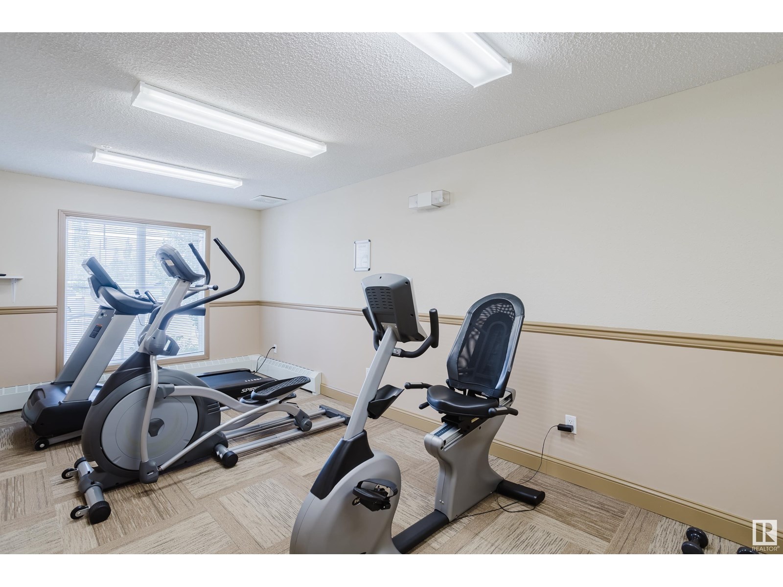 Photo 37 of 415 12650 142 Av Nw, Edmonton AB