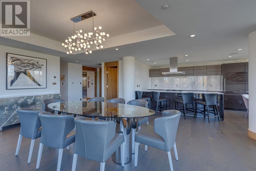 Single Family House for Sale in    Avenue SW Eau Claire Calgary 