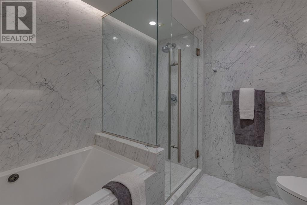 Single Family House for Sale in    Avenue SW Eau Claire Calgary 