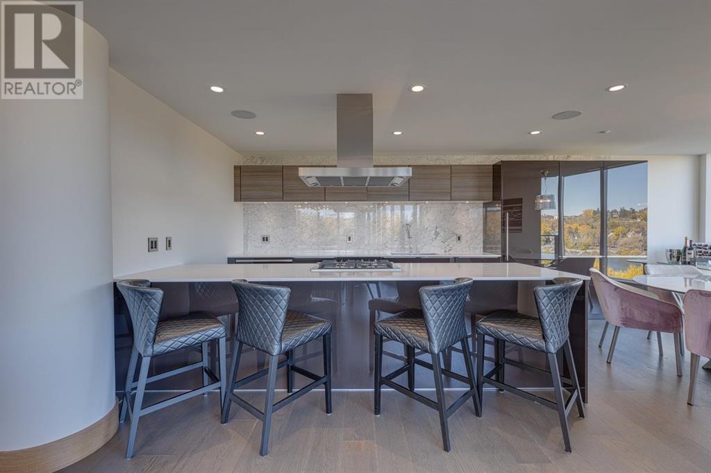 Single Family House for Sale in    Avenue SW Eau Claire Calgary 