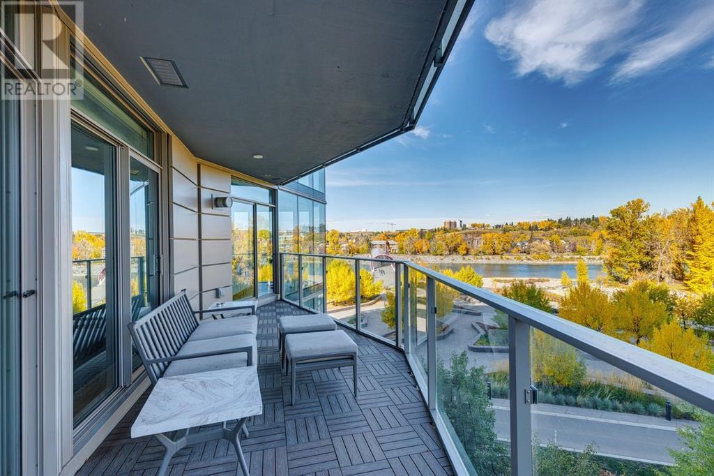 Single Family House for Sale in    Avenue SW Eau Claire Calgary 