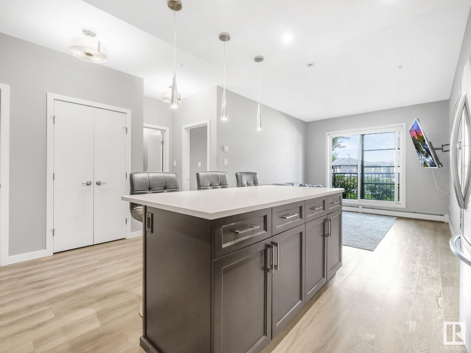 Photo 16 of 135 1154 Adamson Dr Sw, Edmonton AB