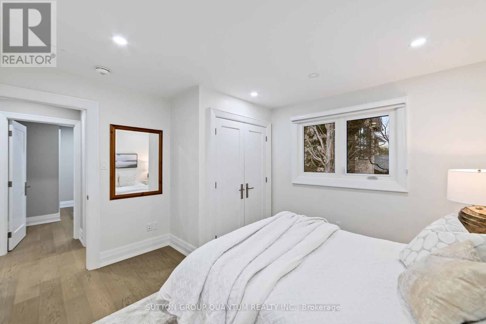 Photo 28 of 1857 Friar Tuck Court, Mississauga ON