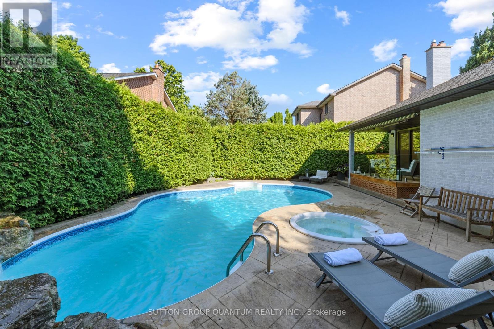 Photo 27 of 1857 Friar Tuck Court, Mississauga ON